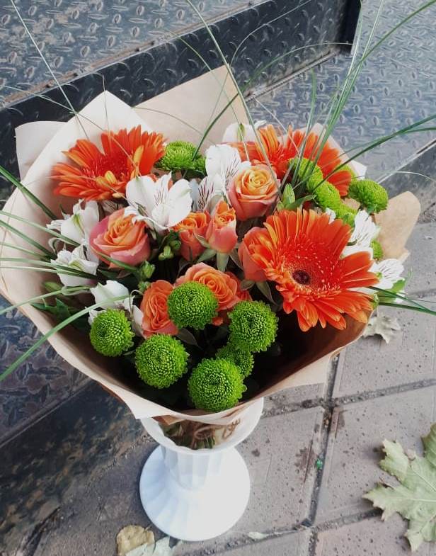 Букет цветов из: Герберы, Хризантемы, Альстромерии и Розы в Вознесенье