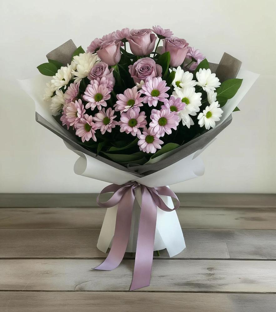 Букет цветов из: Хризантемы и Розы в Вознесенье