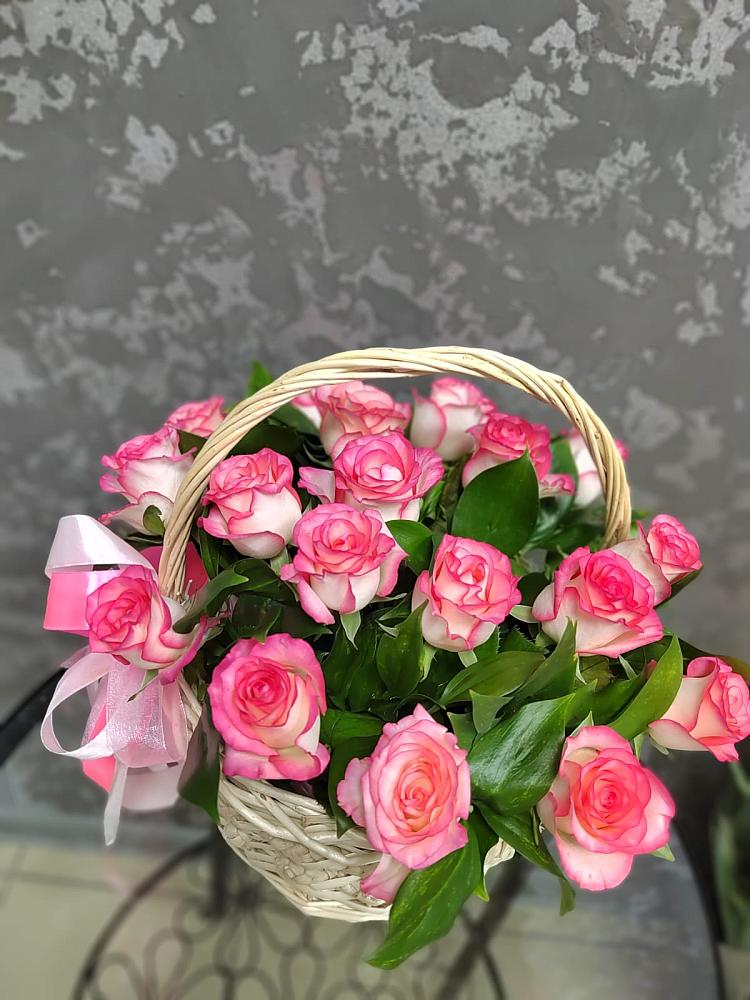 Цветочная композиция из Розы в корзине в Вознесенье