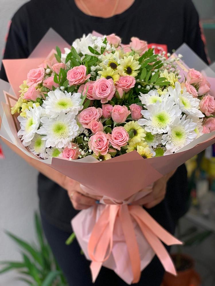 Букет цветов из: Розы и Хризантемы в Вознесенье