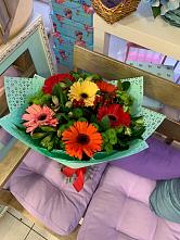 Букет цветов из:  Герберы, Хризантемы и Альстромерии #REPLACE_PRED# Вознесенье