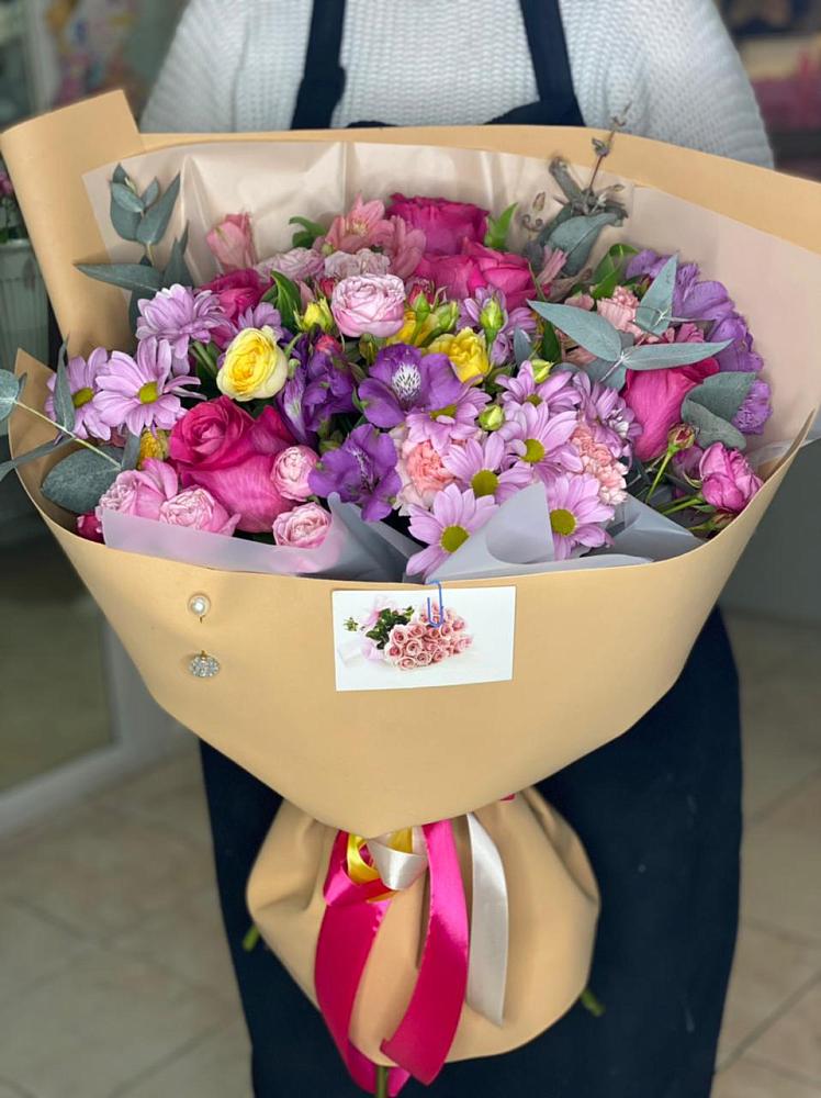 Букет цветов из: Хризантемы, Гвоздики и Альстромерии в Вознесенье