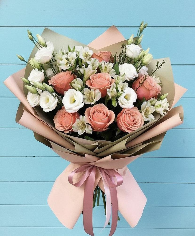 Букет цветов из: Розы, Альстромерии и Лизиантусы в Вознесенье