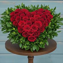 Цветочная композиция из Розы в виде сердца в Вознесенье