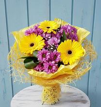 Букет цветов из:  Хризантемы и Герберы в Вознесенье