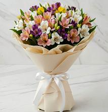 Букет цветов из:  Альстромерии в Вознесенье