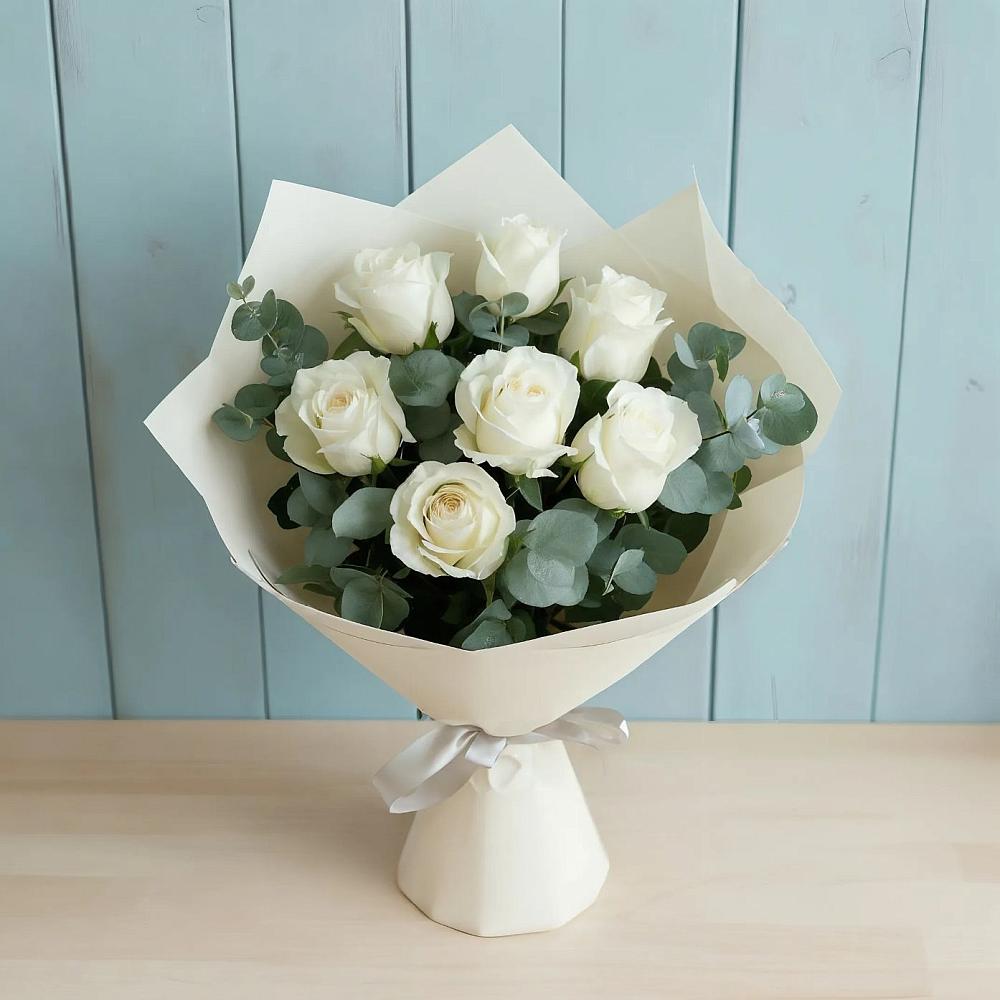 Букет Белые розы в Эвкалипте в Вознесенье