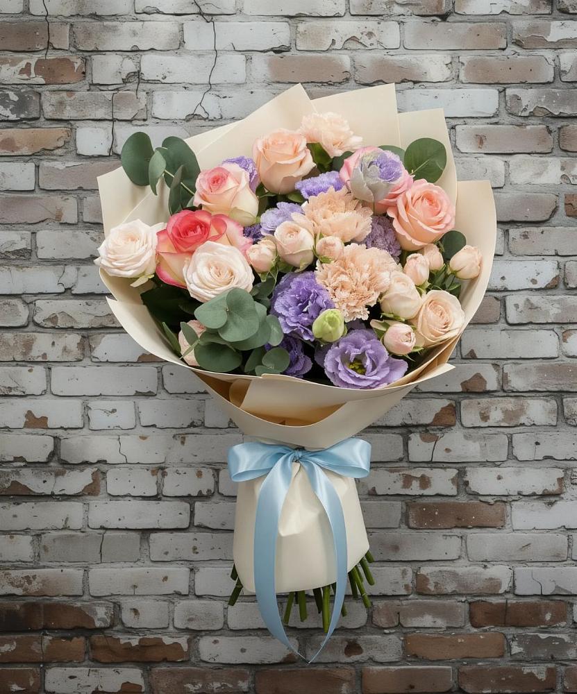 Букет цветов из: Розы, Лизиантусы и Гвоздики в Вознесенье