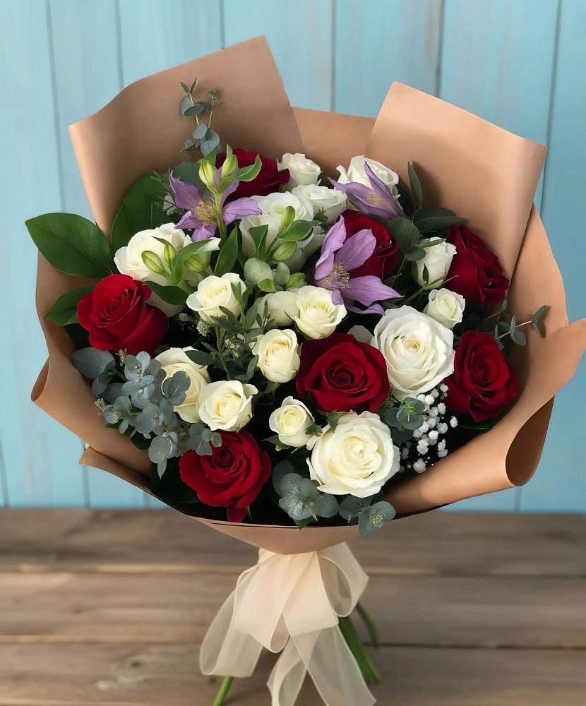 Букет цветов из: Розы и Альстромерии в Вознесенье