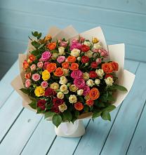 Букет Микс из разноцветных кустовых роз в Вознесенье